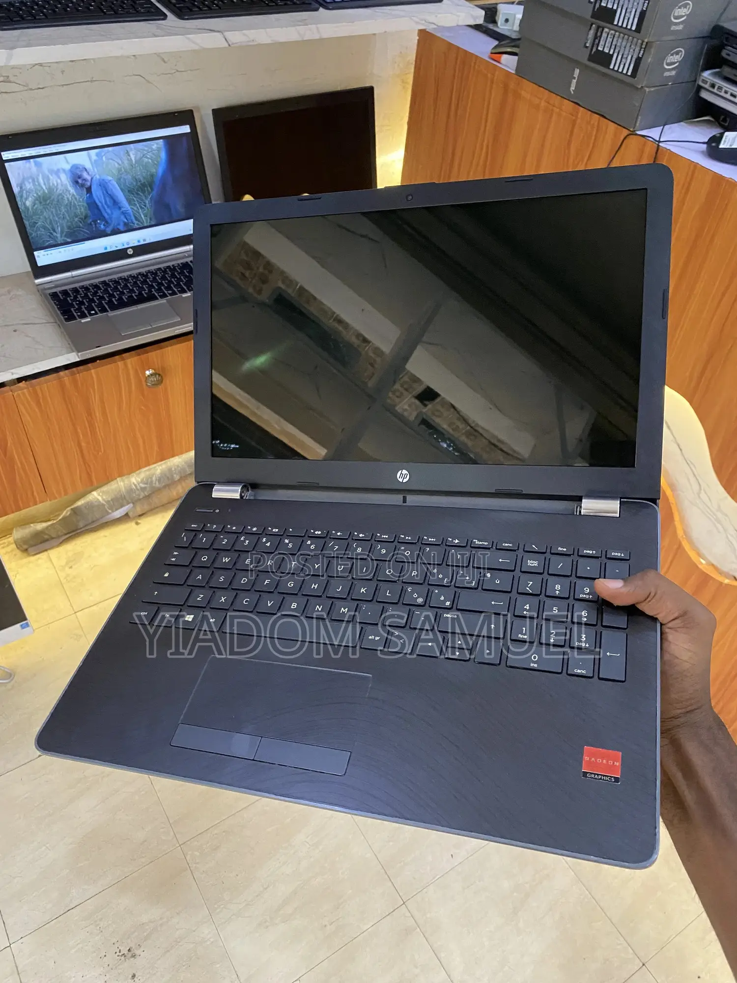 Laptop HP 15 4GB AMD A10 SSD 128GB