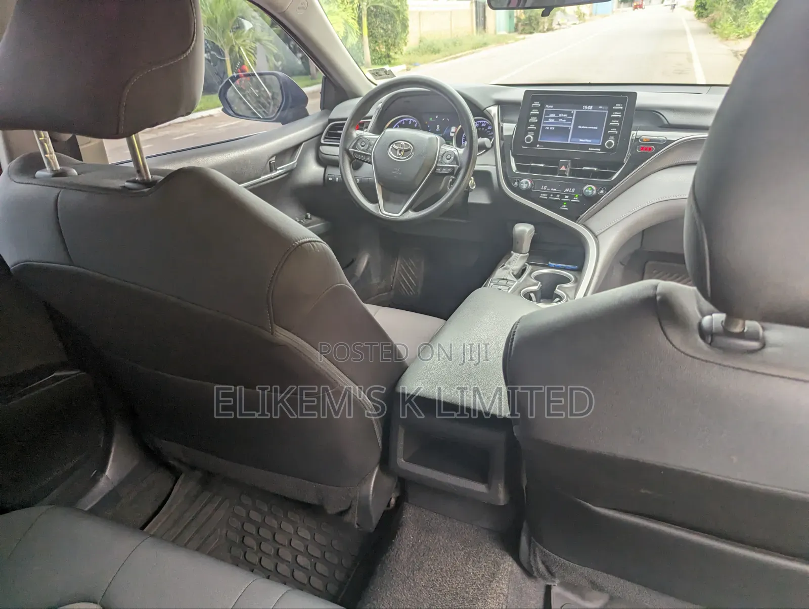 Toyota Camry LE 2022 Red