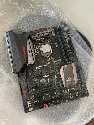 Core I7 + Asus Rog Maximum Vii Hero Motherboard