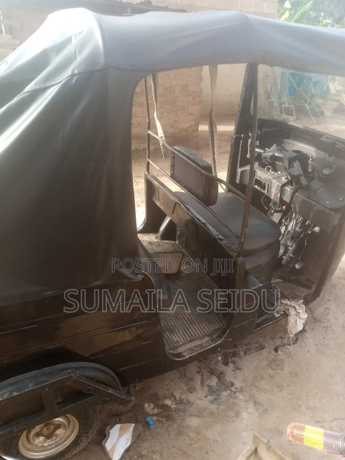 Bajaj RE 2020 Black