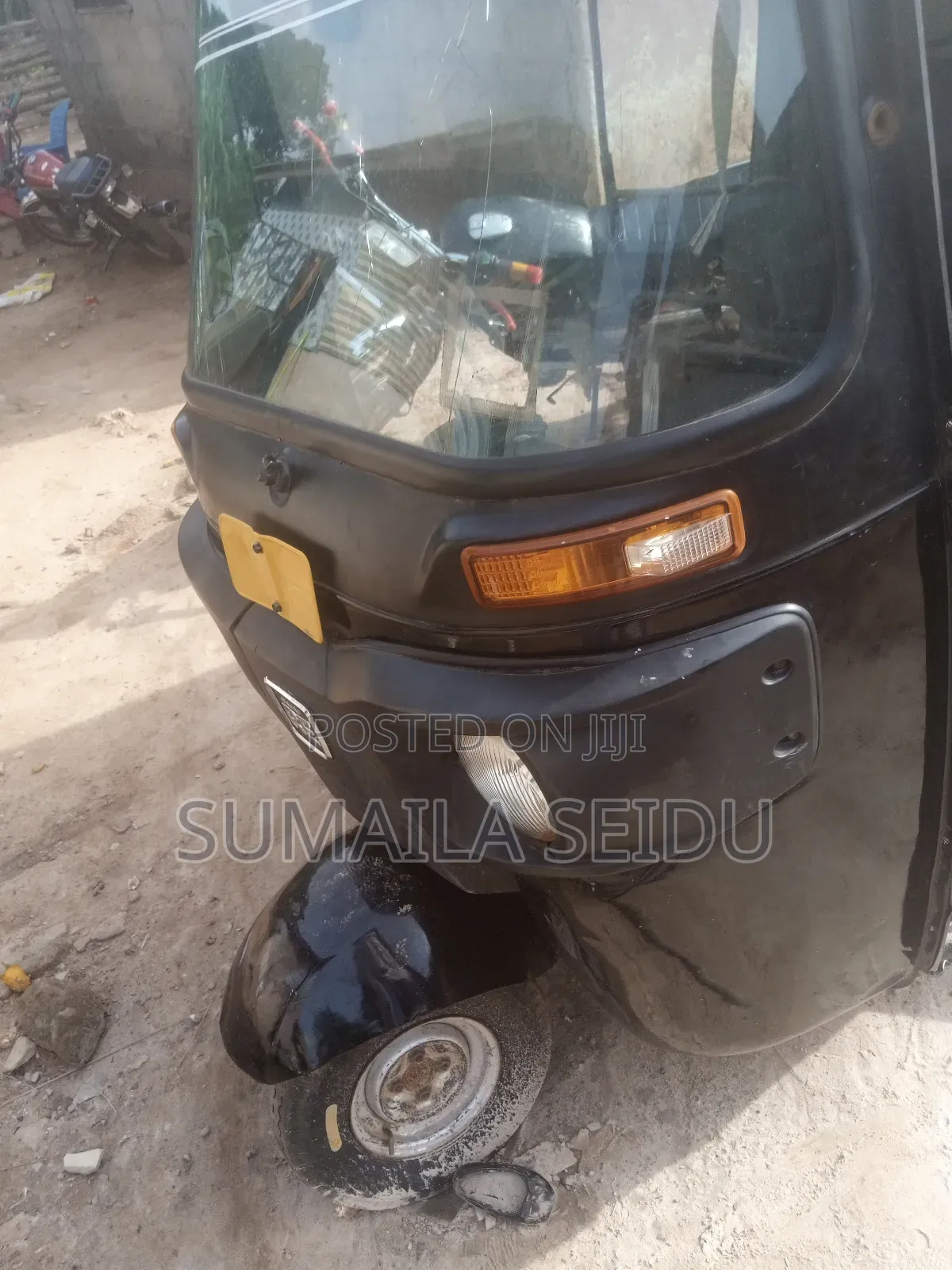 Bajaj RE 2020 Black