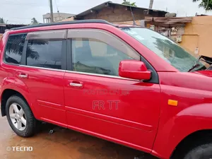 Nissan X-Trail 2005 Red