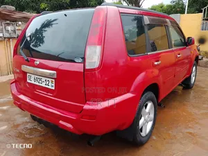 Nissan X-Trail 2005 Red