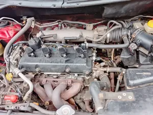 Nissan X-Trail 2005 Red