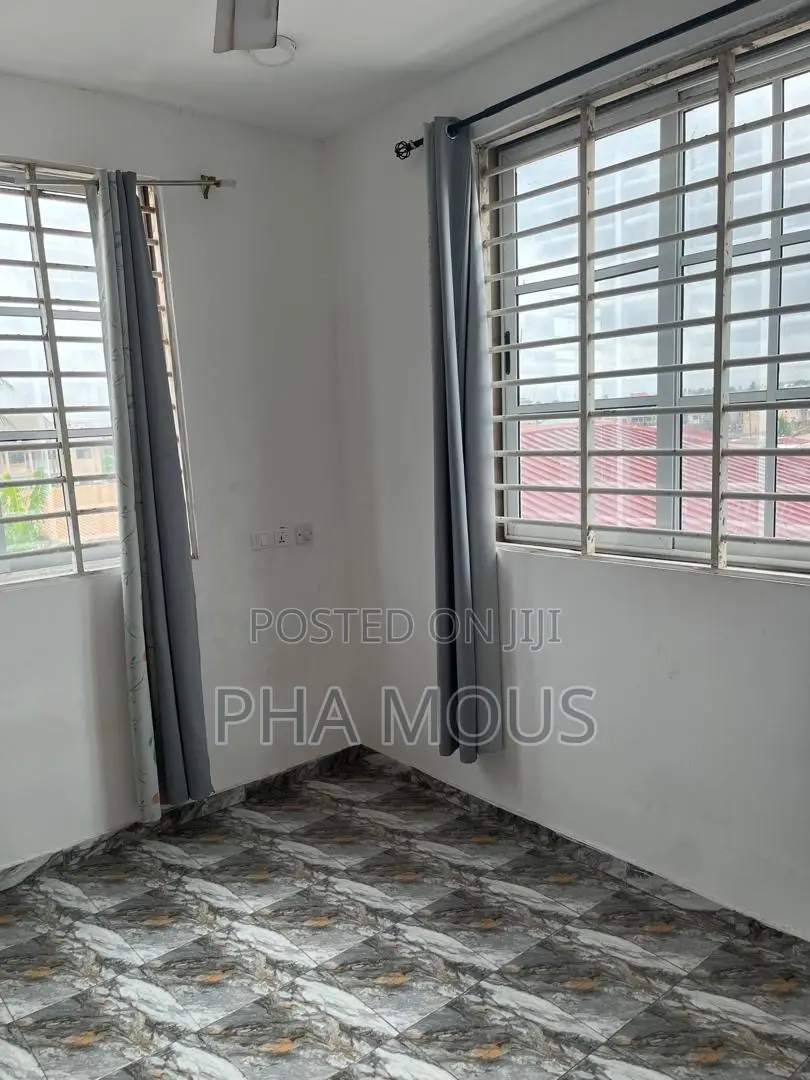 1bdrm Apartment in Israel Park for rent