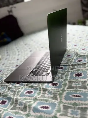 Laptop Apple MacBook Pro 2019 16GB Intel Core i9 eMMC 1T