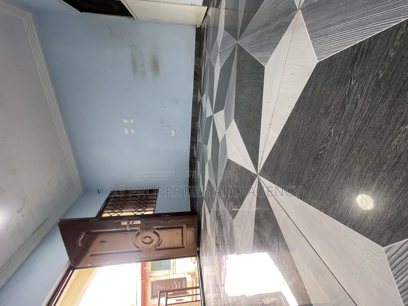 1bdrm Apartment in Batsonaa, Baatsona Total for rent