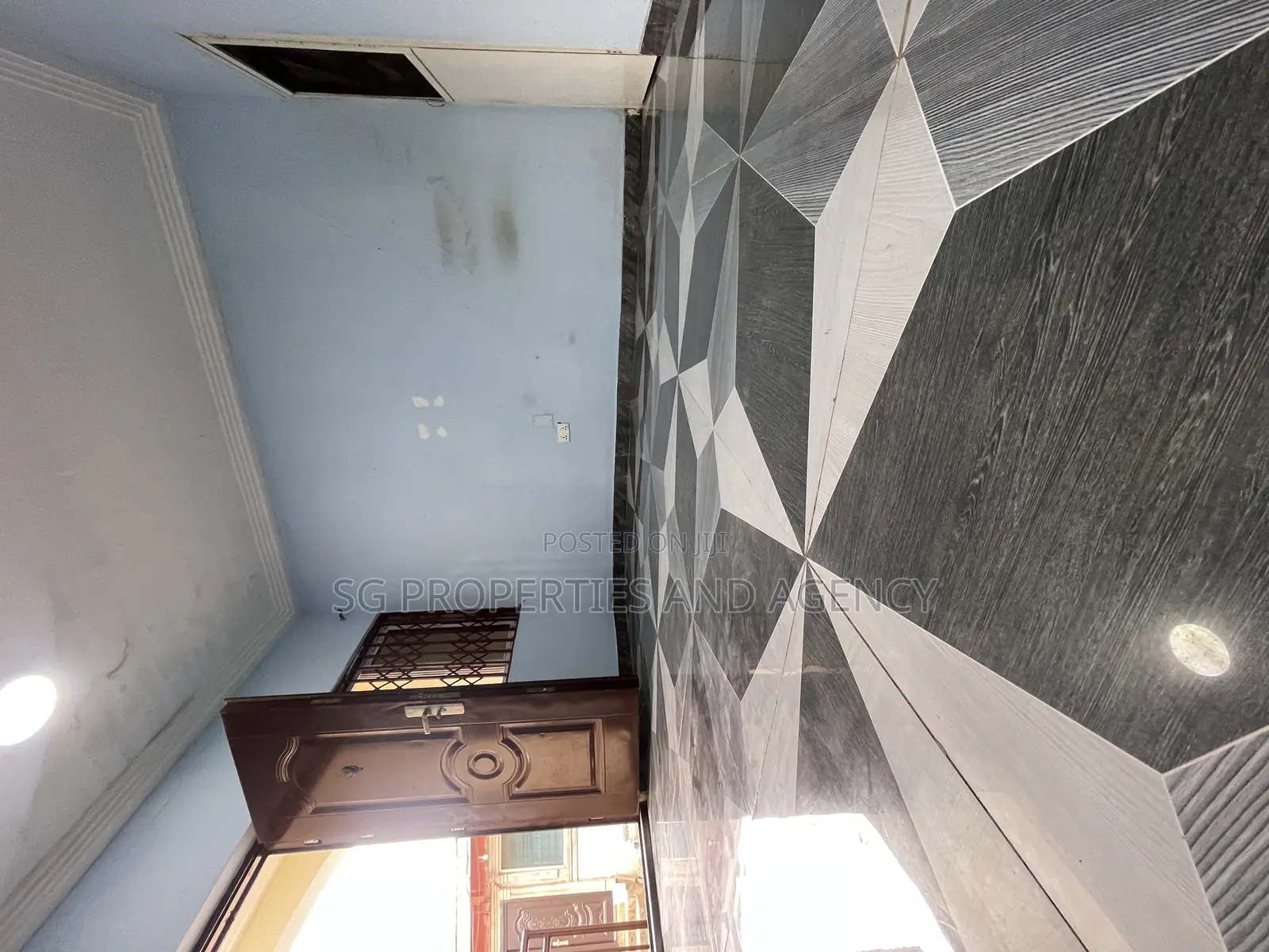1bdrm Apartment in Batsonaa, Baatsona Total for rent