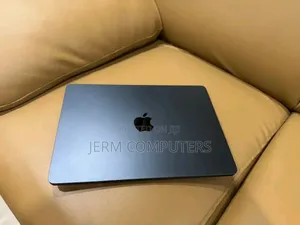 Laptop Apple MacBook Air 2024 M3 13-inch 16GB Apple M3 SSD 512GB