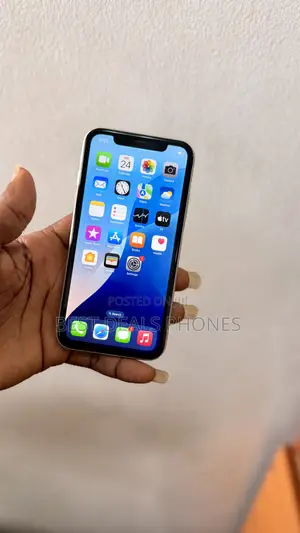 Apple iPhone 11 128 GB Silver