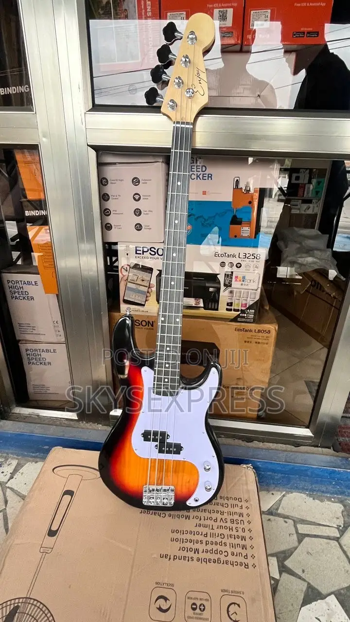 4 String Bass Gutair
