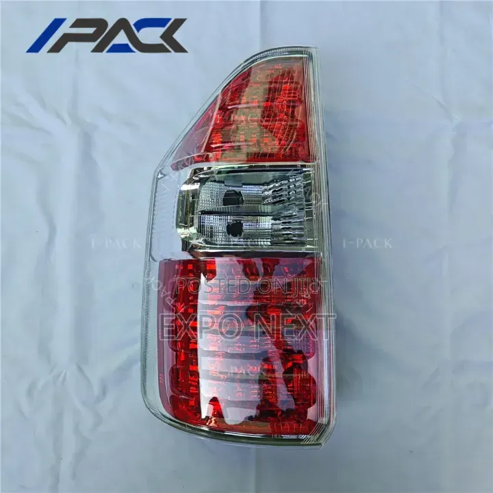 Toyota Noah Voxy 2007-2008 Tail Light