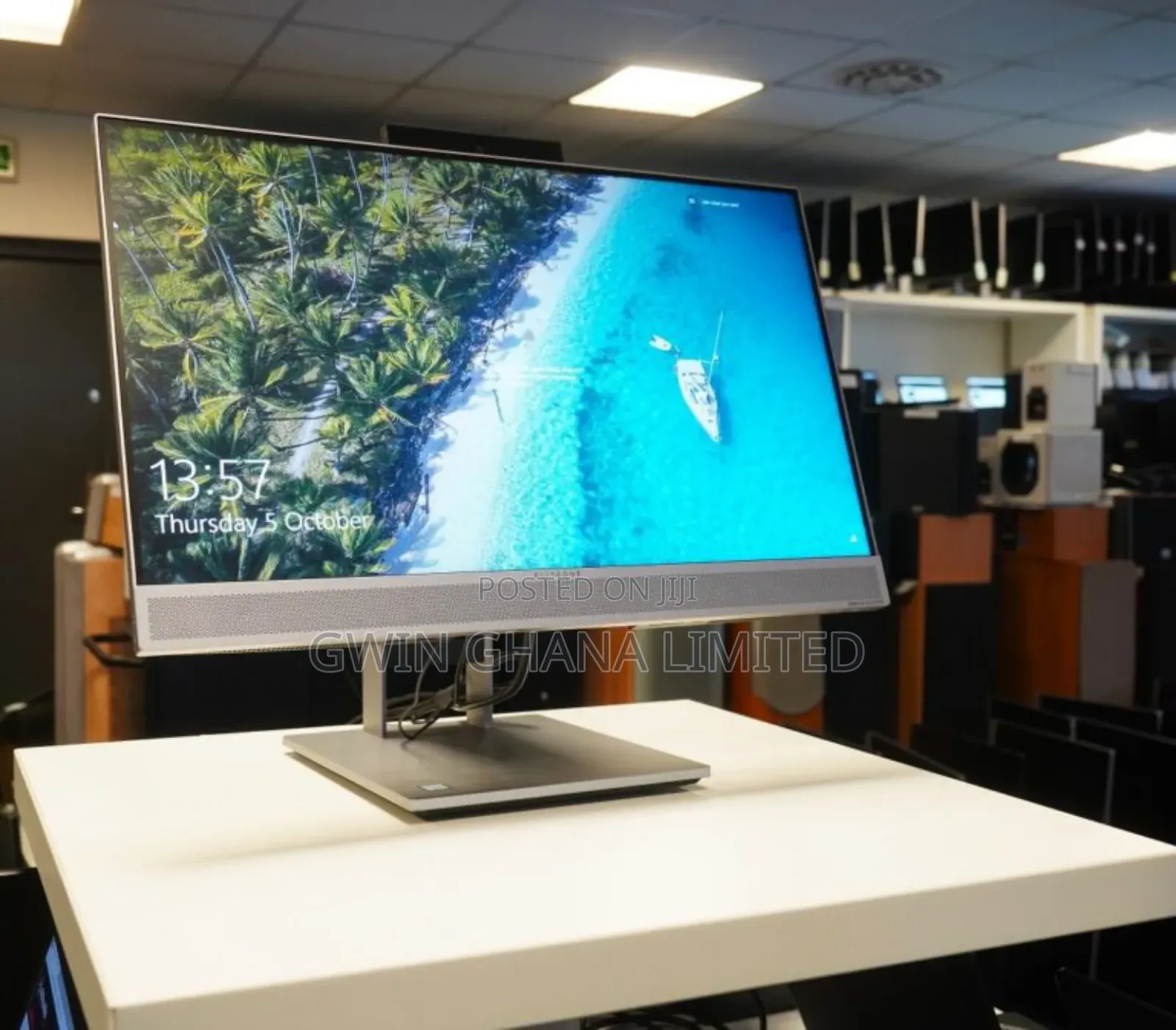 Desktop Computer HP EliteOne 800 G3 8GB Intel Core i7 SSD 256GB