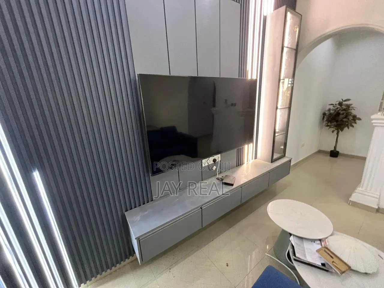 2bedroom Apartment Fully Furnished for Rent at Tetegu Junction.
