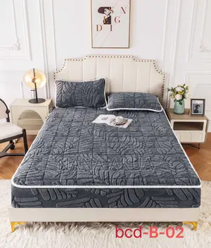Fitted Bed Cover