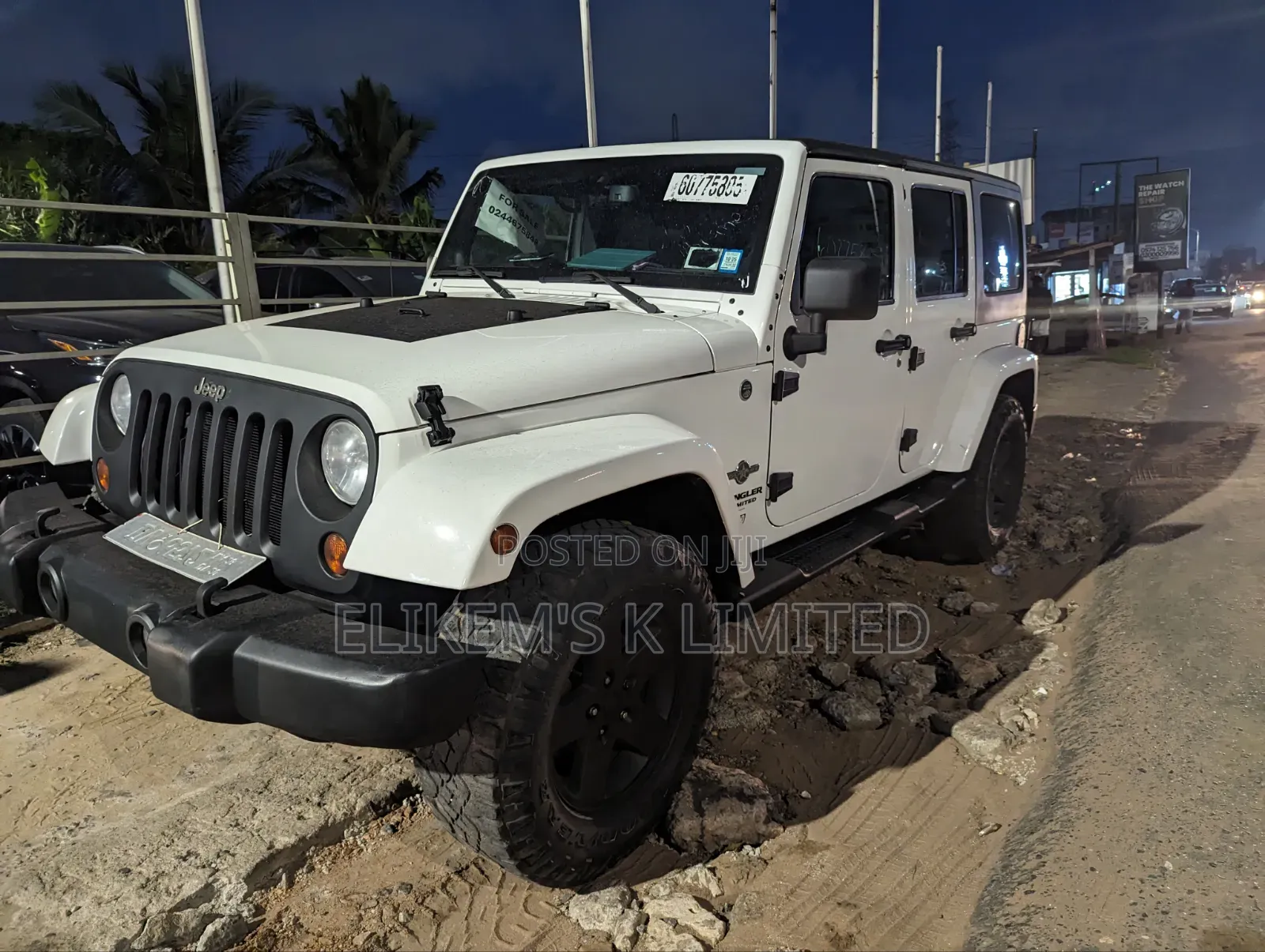 Jeep Wrangler Sahara 2013 White