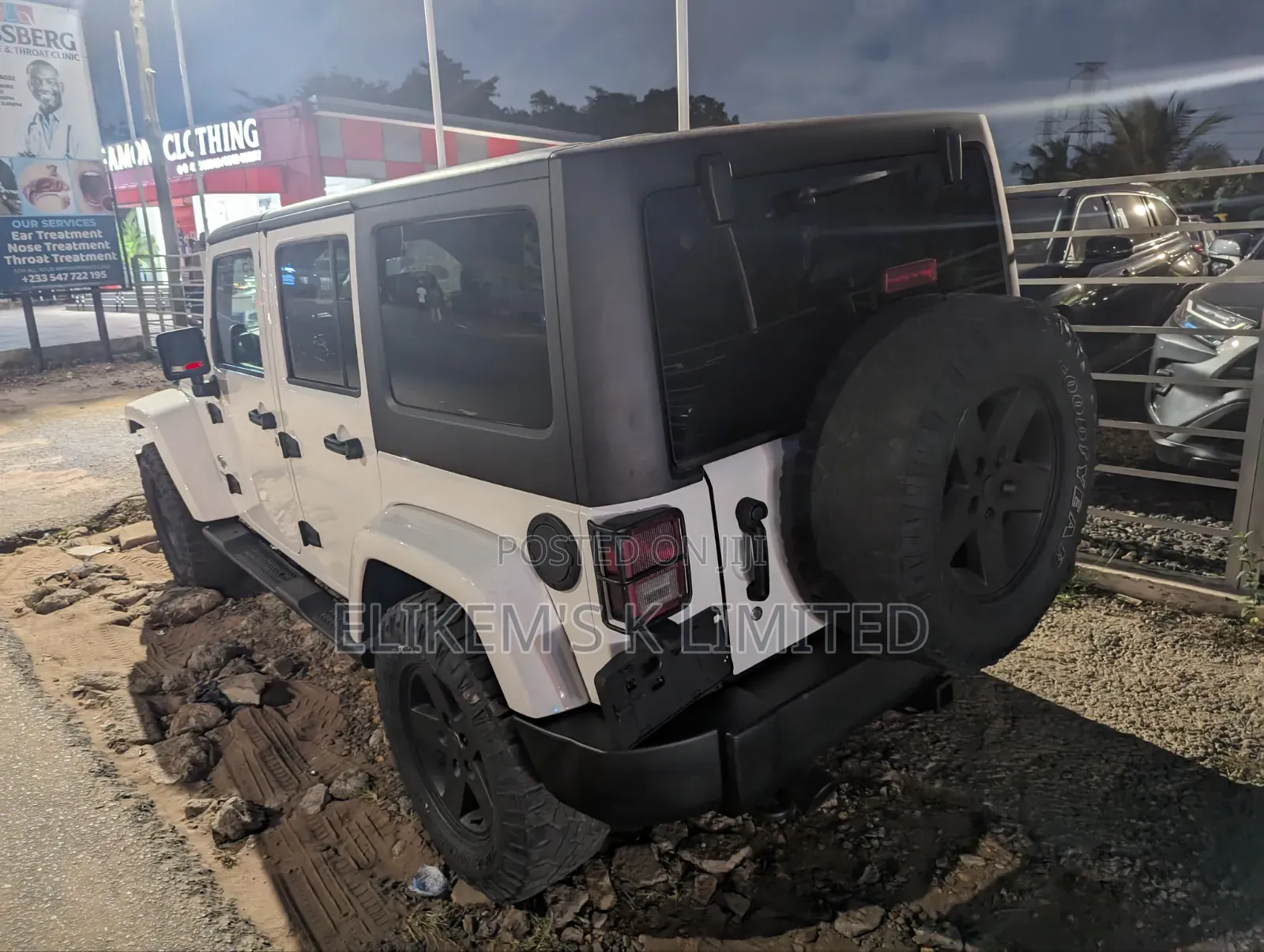Jeep Wrangler Sahara 2013 White