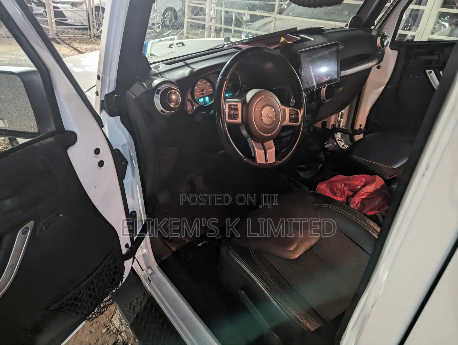 Jeep Wrangler Sahara 2013 White