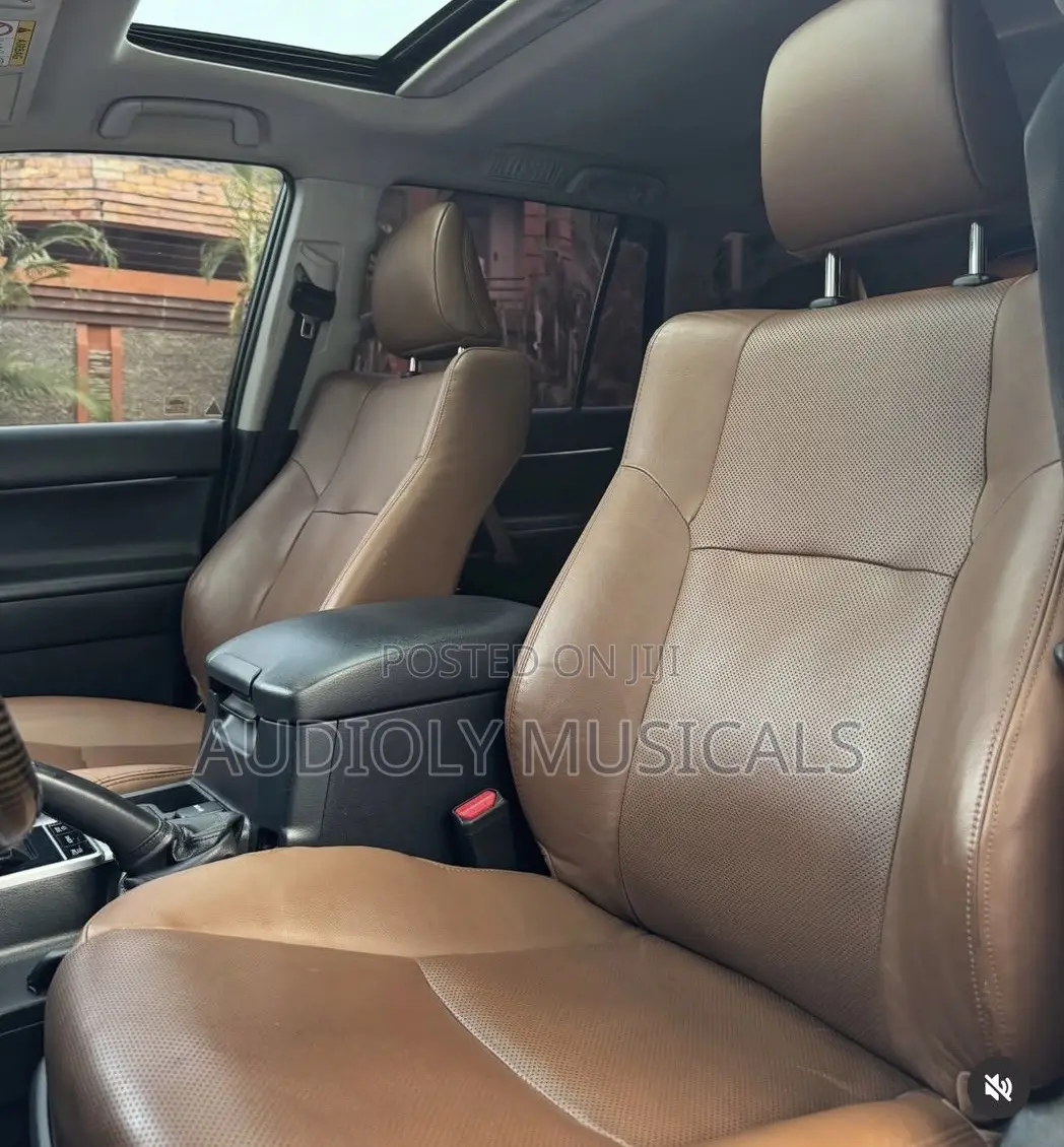 Toyota Land Cruiser Prado 2019 Brown
