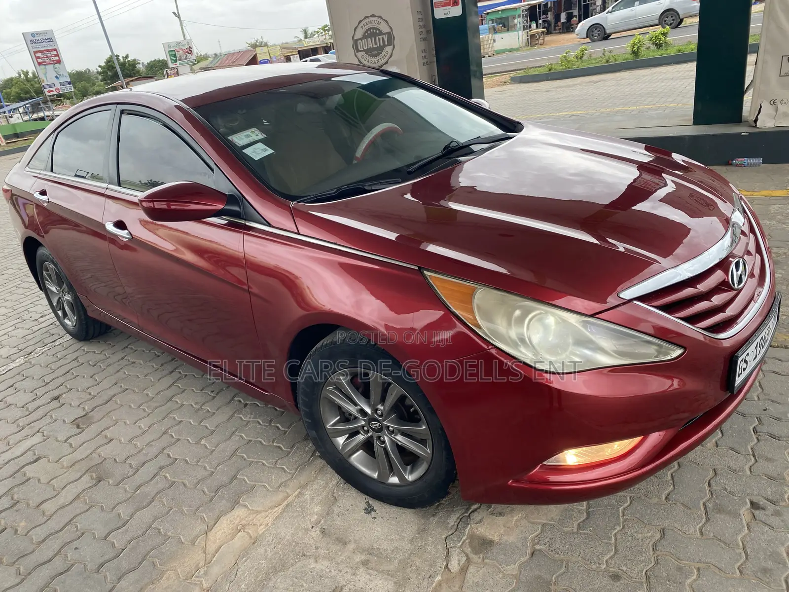 Hyundai Sonata GLS Sedan FWD (2.4L 4cyl 6A) 2013 Red