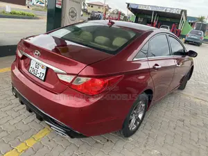 Hyundai Sonata GLS Sedan FWD (2.4L 4cyl 6A) 2013 Red