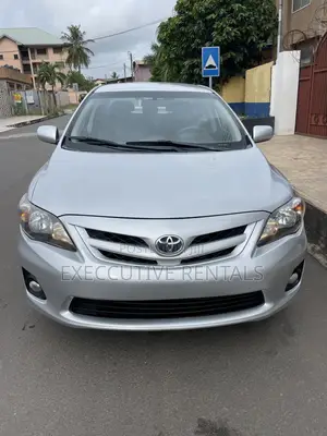 Toyota Corolla 2013 Silver