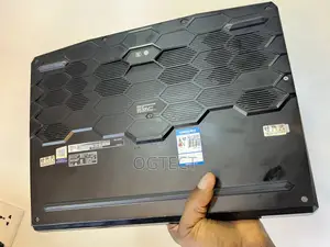 Laptop MSI GE66 Raider 10SGS 16GB Intel Core i9 SSD 512GB
