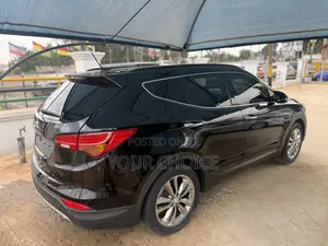 Hyundai Santa Fe 2016 Black