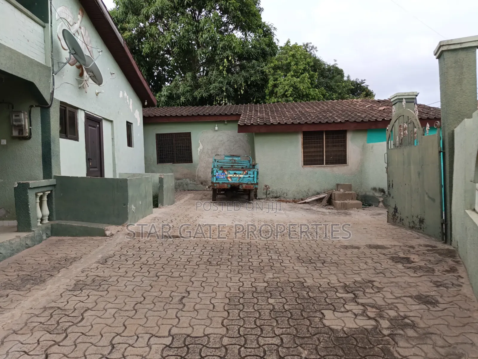 5bdrm House in Breman West ( Suame,, Kumasi Metropolitan for sale
