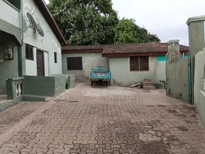 5bdrm House in Breman West ( Suame,, Kumasi Metropolitan for sale