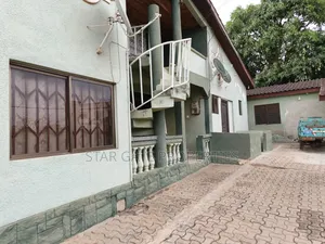 5bdrm House in Breman West ( Suame,, Kumasi Metropolitan for sale