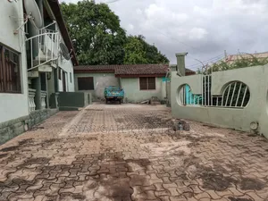 5bdrm House in Breman West ( Suame,, Kumasi Metropolitan for sale