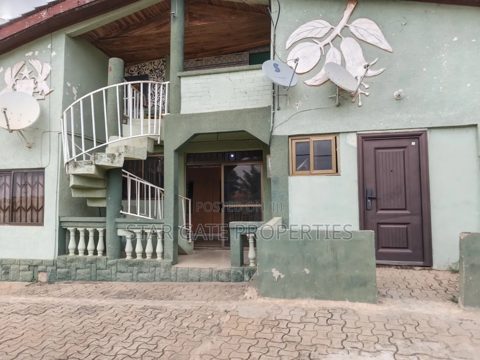 5bdrm House in Breman West ( Suame,, Kumasi Metropolitan for sale