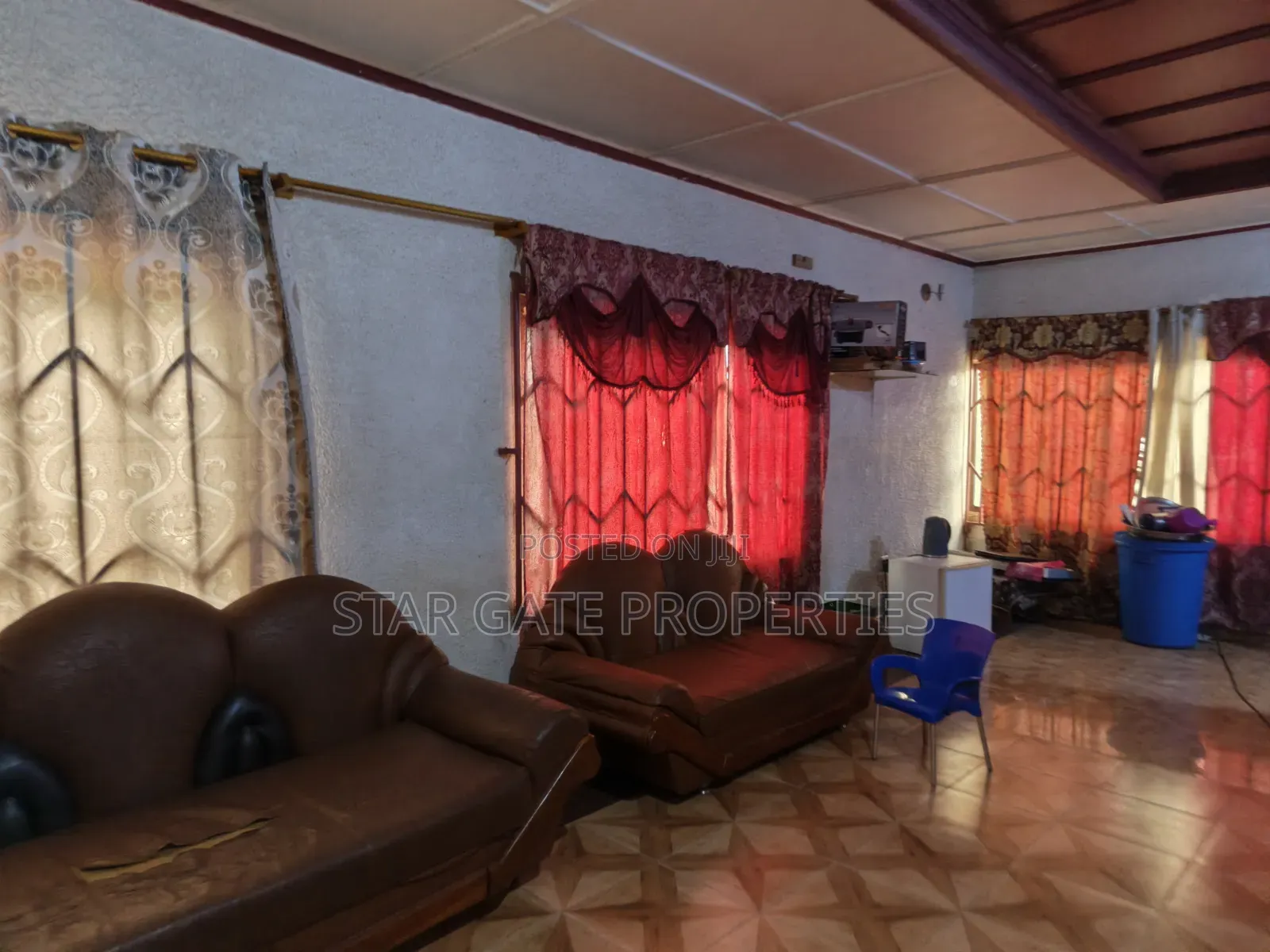 5bdrm House in Breman West ( Suame,, Kumasi Metropolitan for sale
