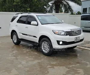Toyota Fortuner 3.0 D AWD 2013 White