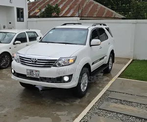 Toyota Fortuner 3.0 D AWD 2013 White