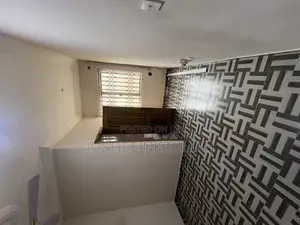 1bdrm Apartment in Mr Justice Estate, Bortiano for rent