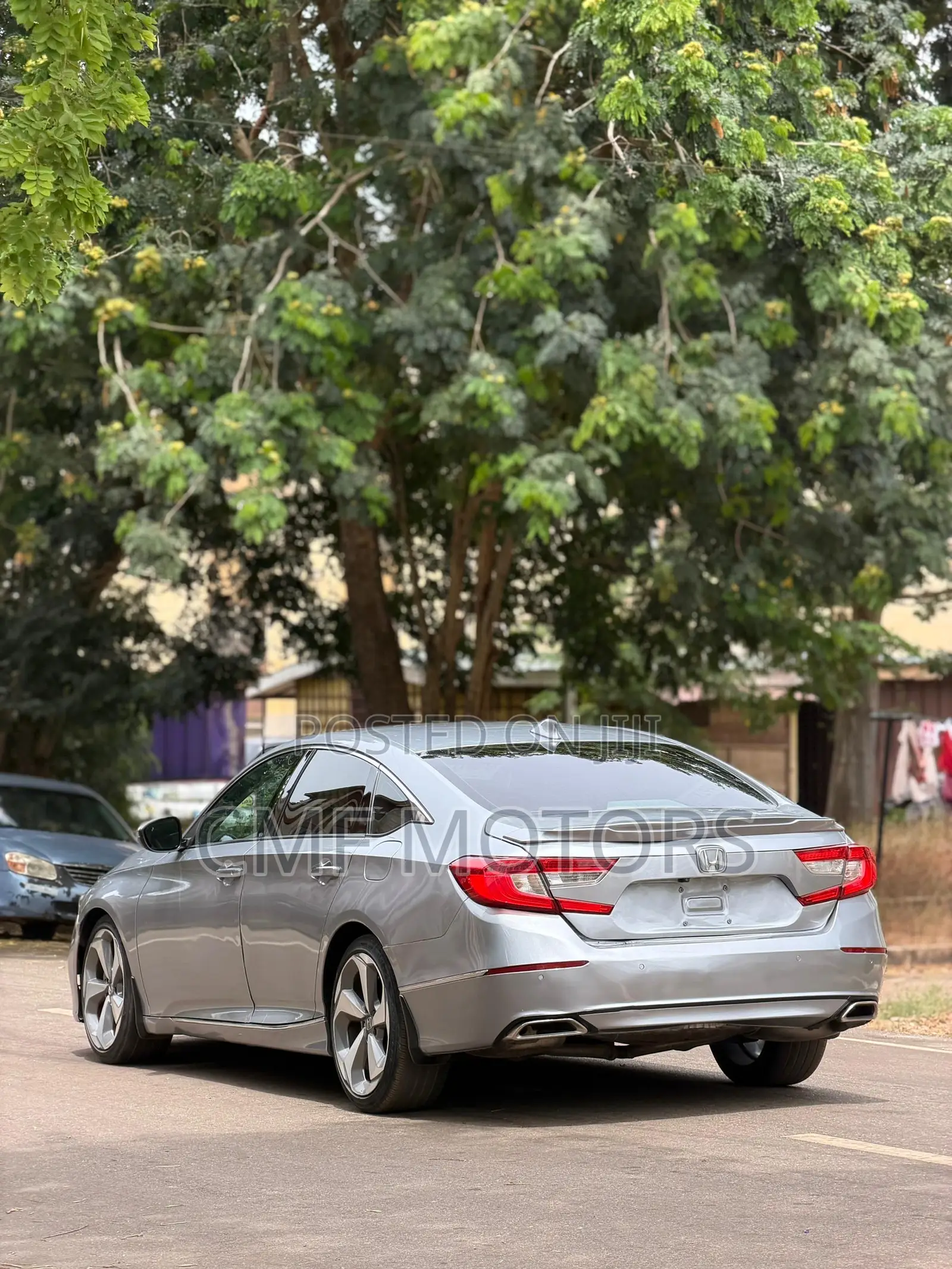 Honda Accord Touring 2.0T 2018 Silver