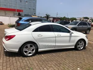 Mercedes-Benz C250 2016 White