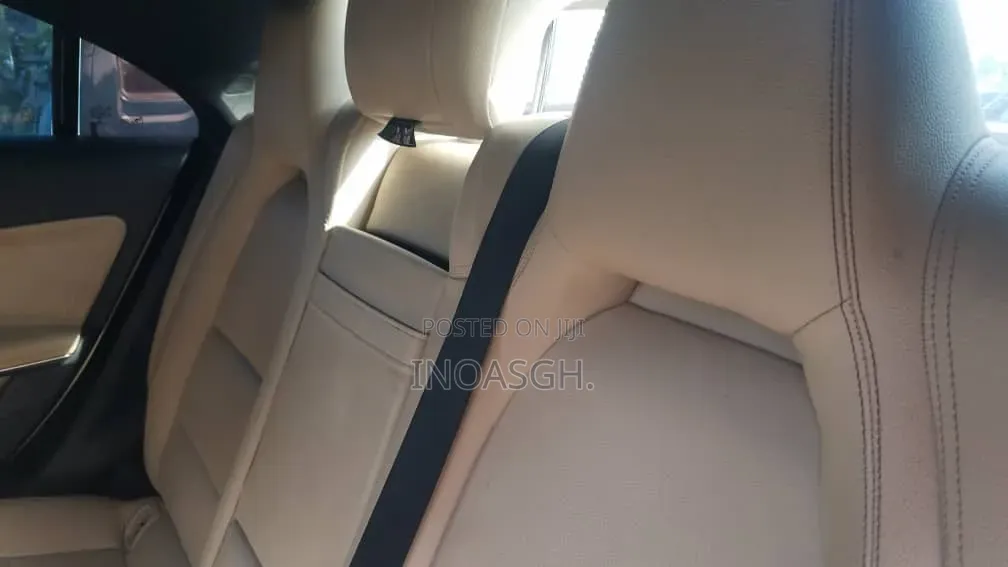 Mercedes-Benz C250 2016 White