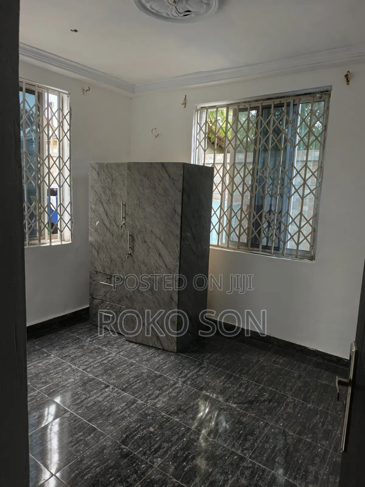 Mini Flat in Dr Roko, Manhean for rent