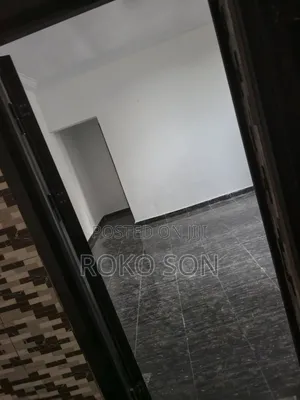 Mini Flat in Dr Roko, Manhean for rent