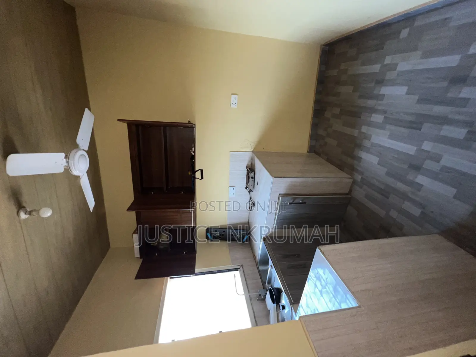 2bdrm Apartment in Mr. Justice Estate, Old Barrier for rent