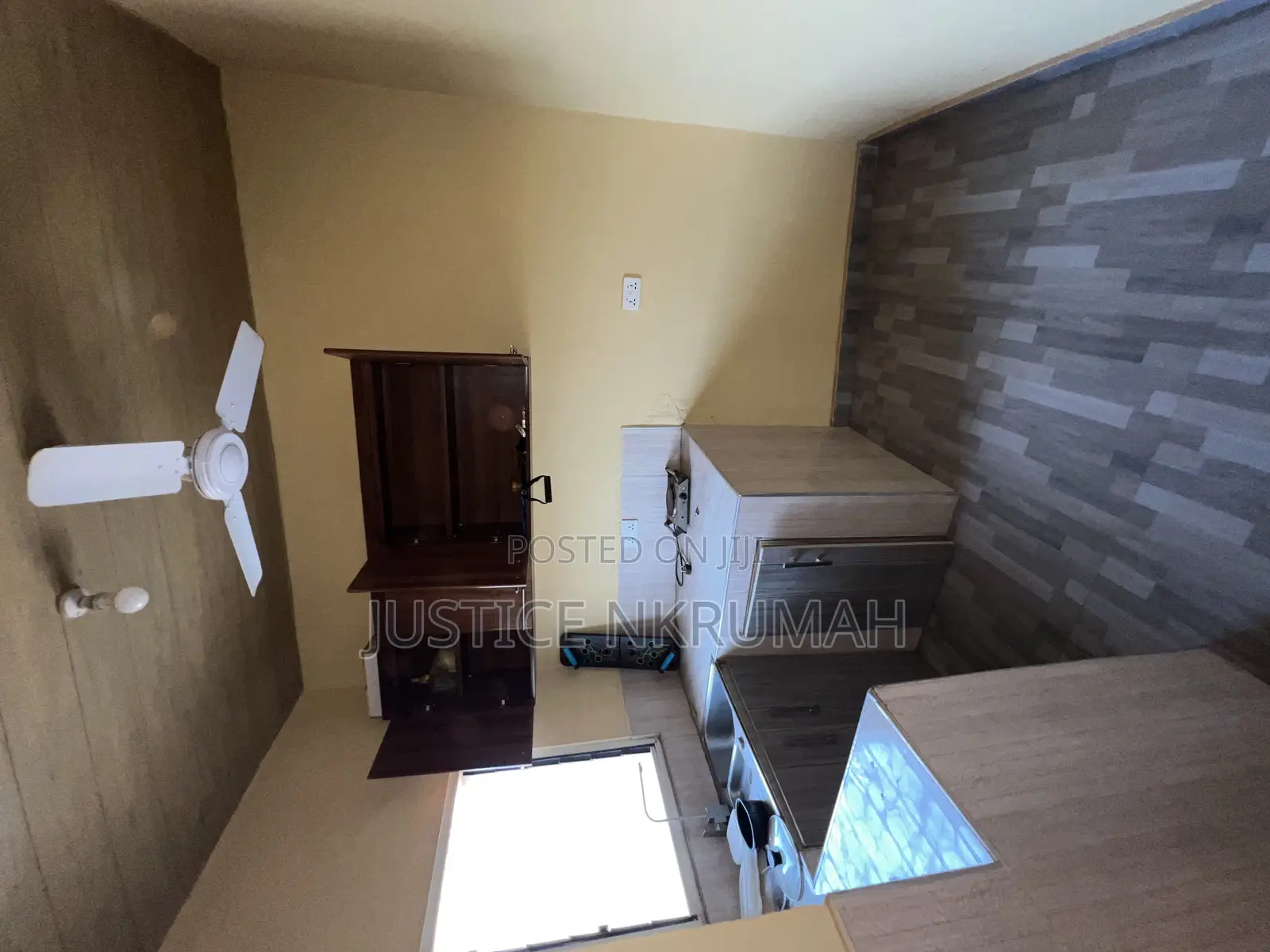 2bdrm Apartment in Mr. Justice Estate, Old Barrier for rent