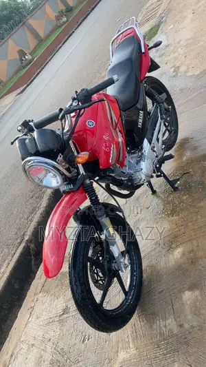 Yamaha YBR125 2019 Red