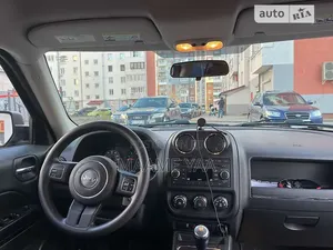 Jeep Patriot Sport 2012 Silver