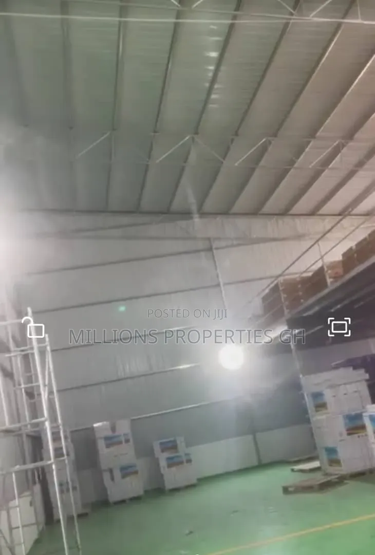 800sqm Warehouses +16bedrooms 4rent Tantra Hills