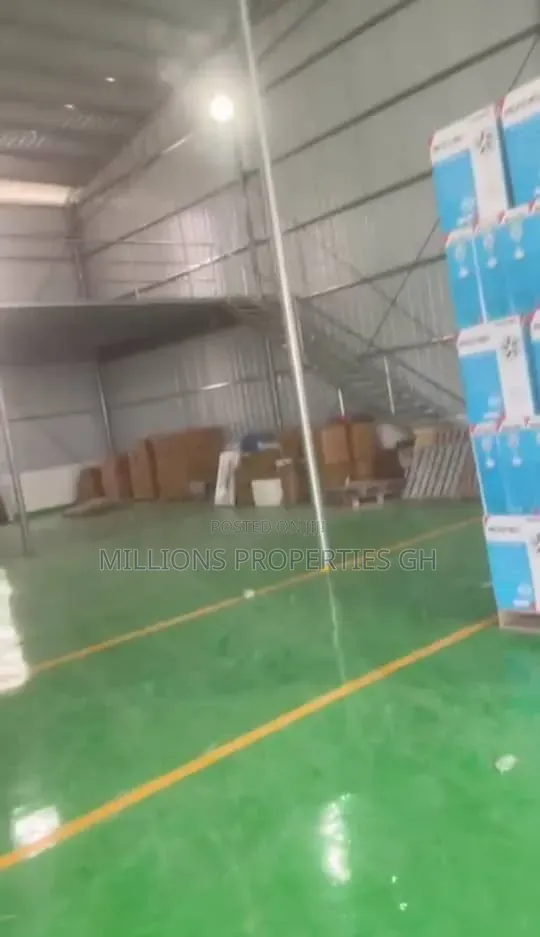 800sqm Warehouses +16bedrooms 4rent Tantra Hills
