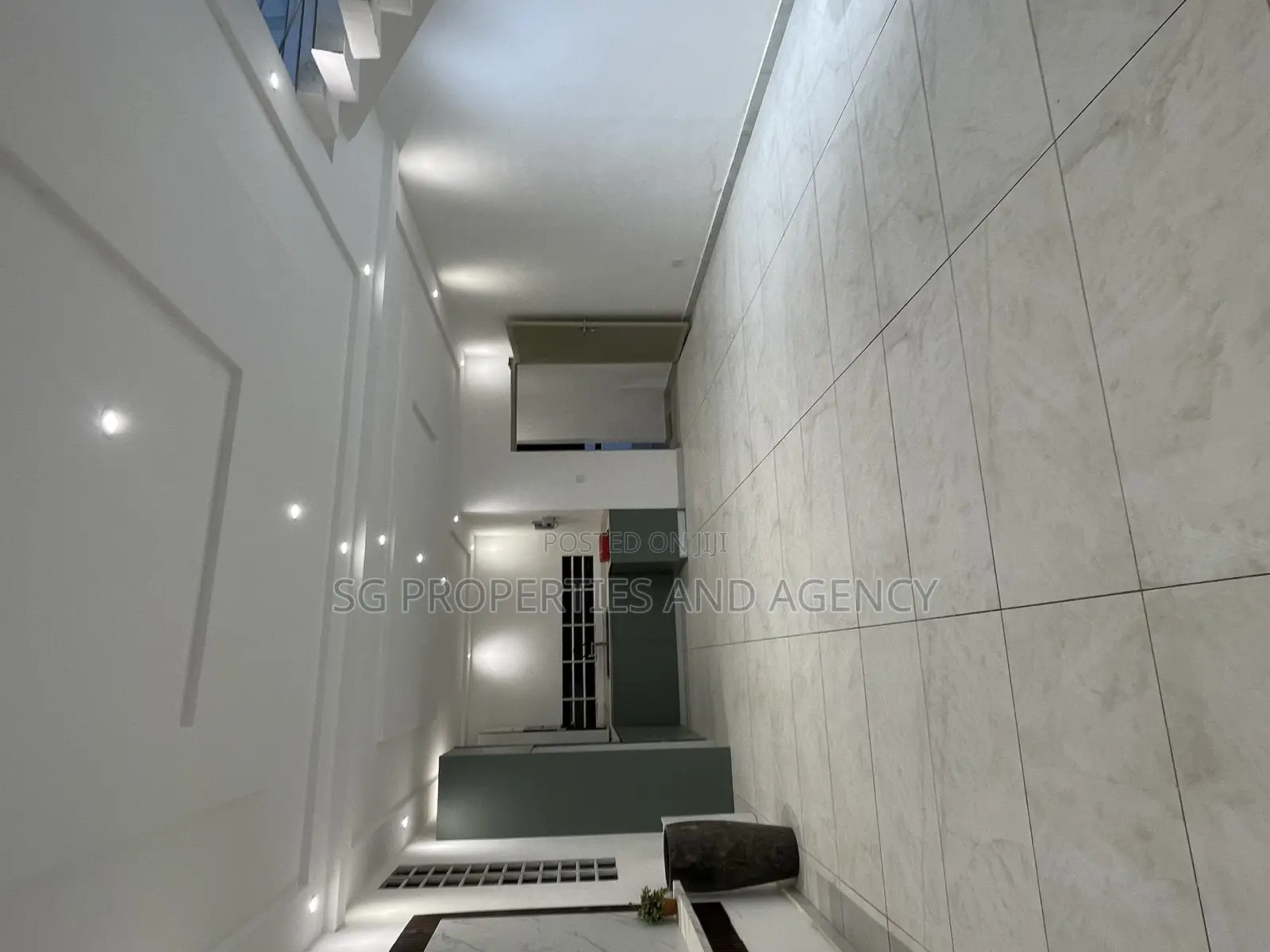 2bdrm Townhouse / Terrace in Lashibi, Sakumono for rent