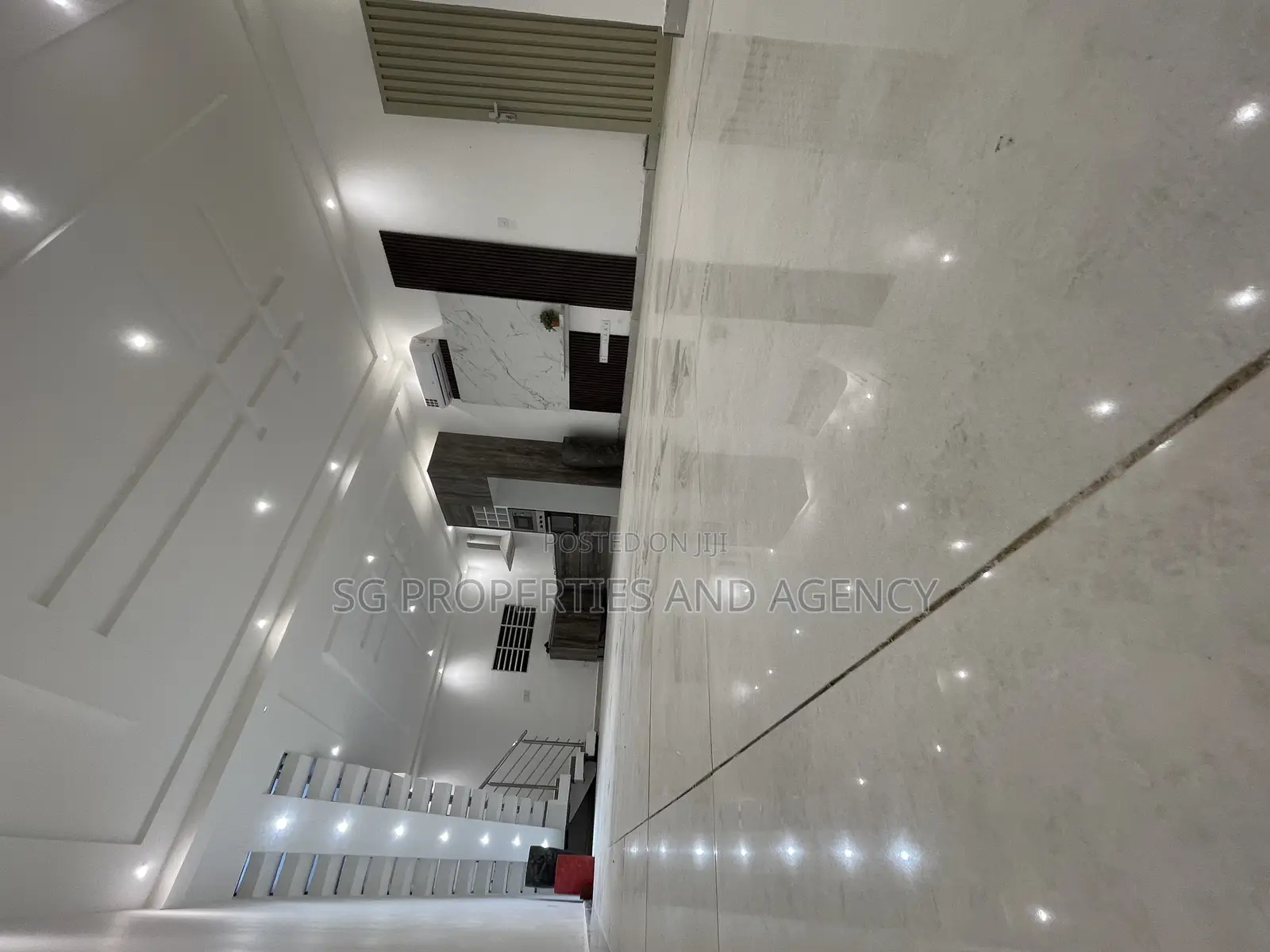 2bdrm Townhouse / Terrace in Lashibi, Sakumono for rent